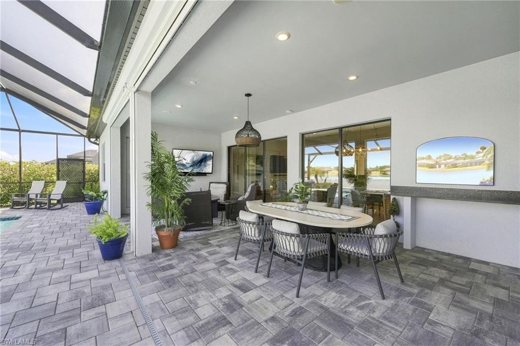 6851 Winding Cypress Dr, Naples, FL 34114 Photo