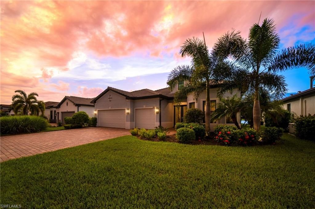 6851 Winding Cypress Dr, Naples, FL 34114 Photo