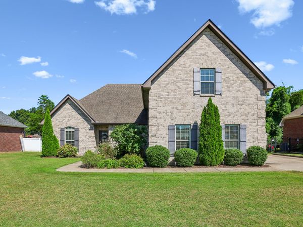 2604 Tellyman Ave, Murfreesboro, TN 37130