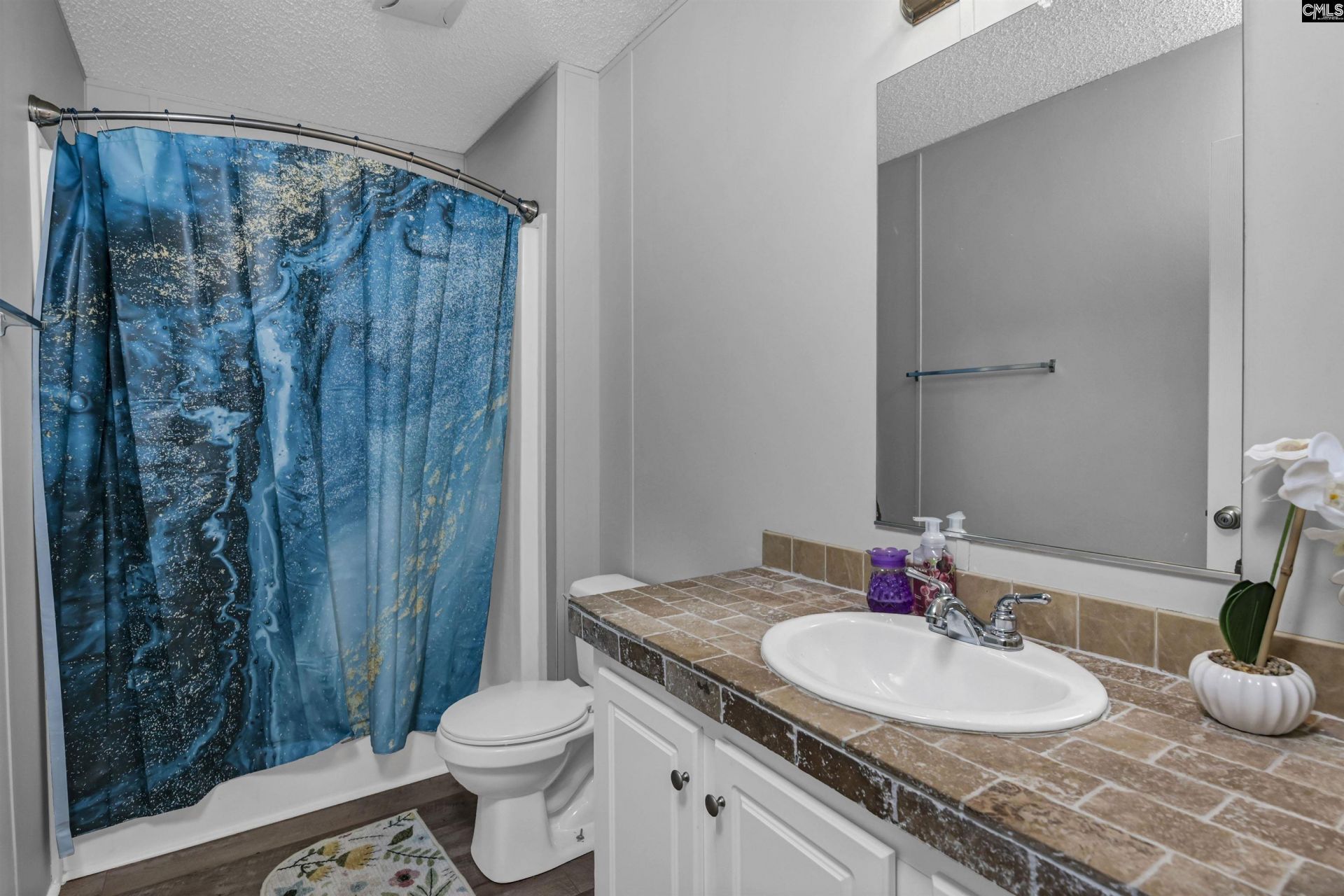 115 Divinci Road  Photo 14