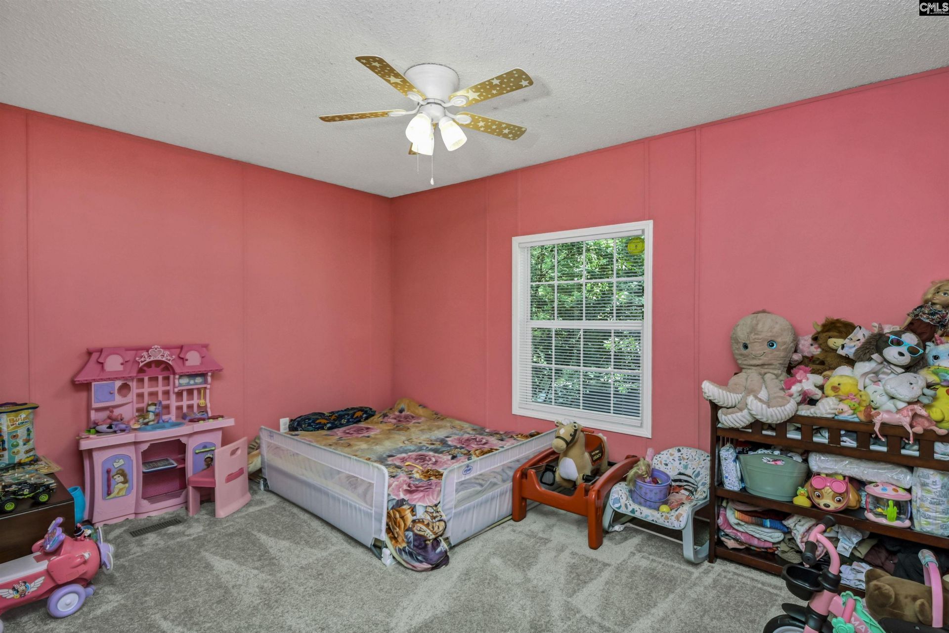 115 Divinci Road  Photo 15