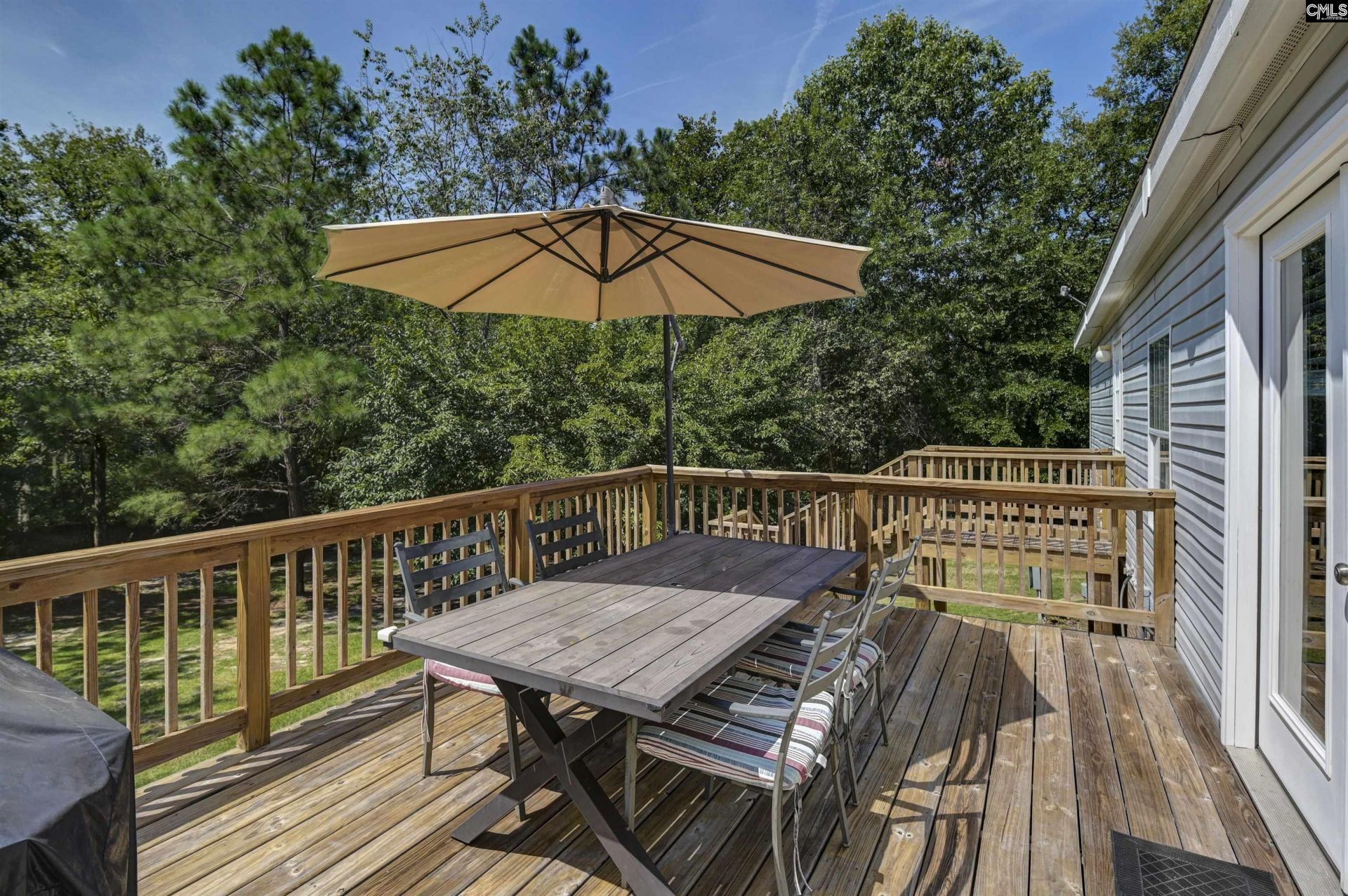 115 Divinci Road  Photo 16