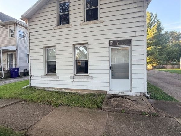 1815 W Monroe Street , Sandusky, OH 44870