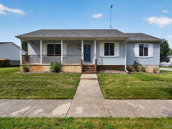 769 Town Trail , Pinckney Village, Mi 48169
