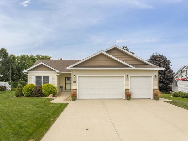 2500 NW PARK 2ND Avenue, Waverly, IA 50677
