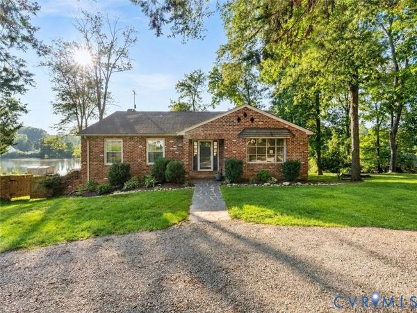 2235 Lakeview Drive , Powhatan, VA 23139