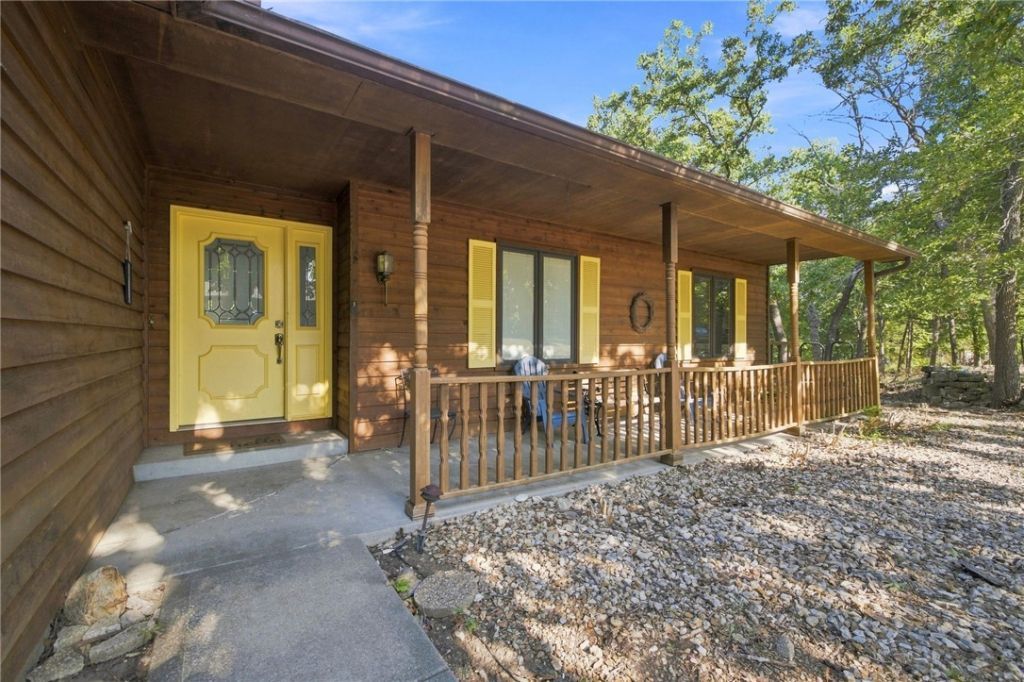 57 Twin Peak Drive Holiday Island, AR 72631