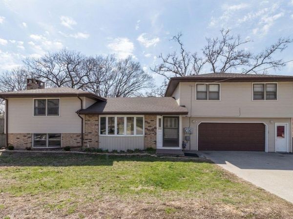 212 7th Street, Nevada, IA 50201