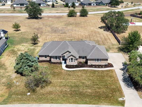 268 Chisholm TRL, Bastrop, TX 78602