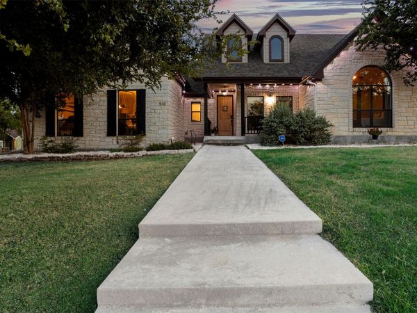 510 Woodland Park DR, Marble Falls, TX 78654