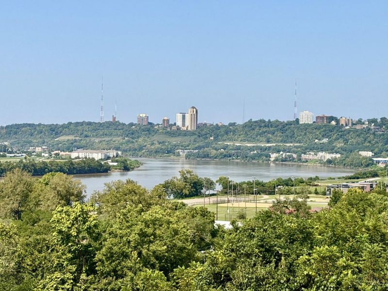 3304 Columbia Parkway, Unit 3, Cincinnati, OH 45226 Photo 3
