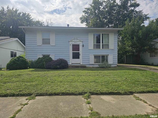 6011 N IDLEWHILE Drive, Peoria, IL 61615