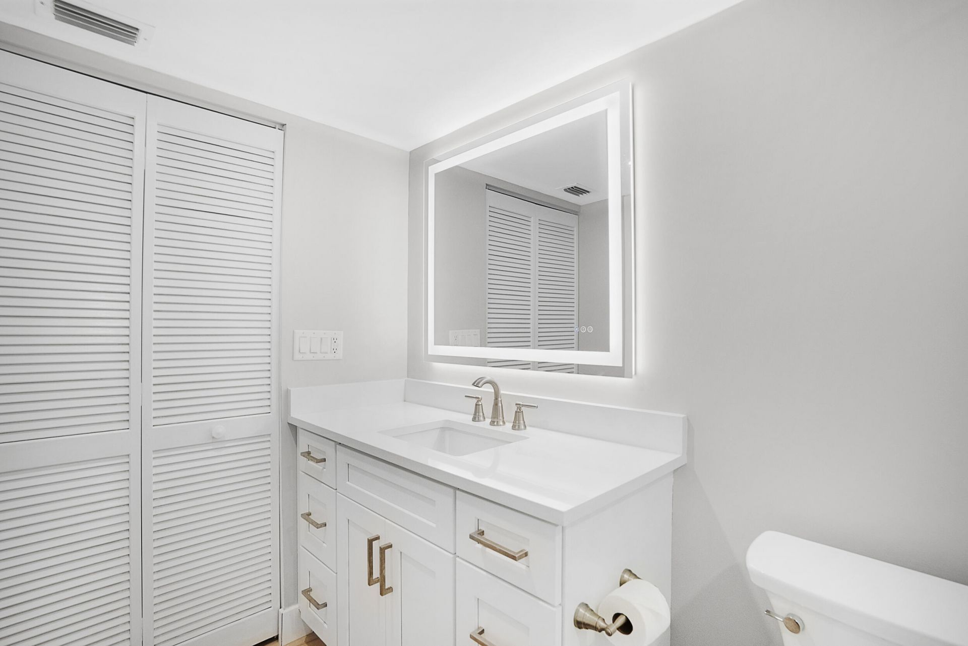 269 NE Edgewater Drive, Stuart, FL 34996 Photo