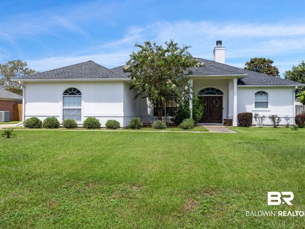 219 Driftwood Ave, Fairhope, AL 36532