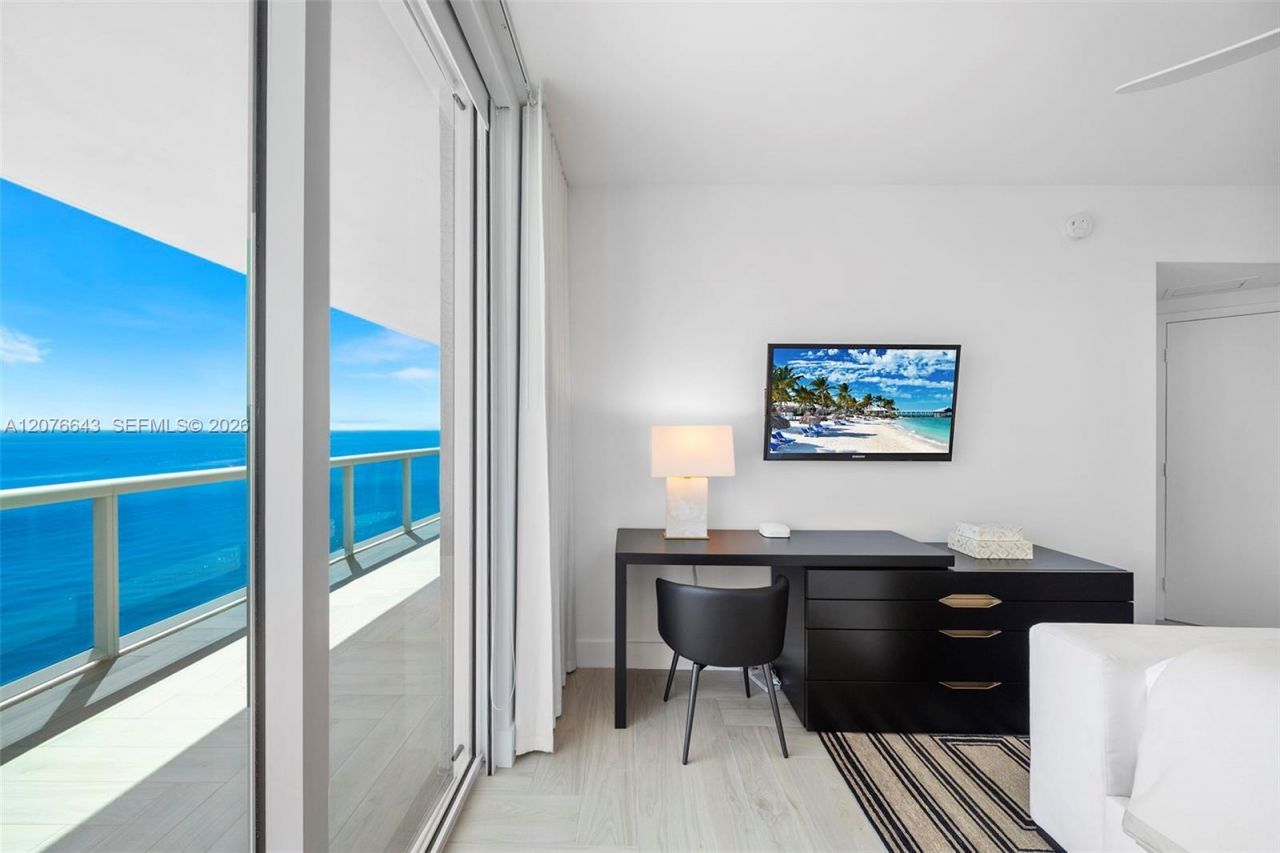 2711 S Ocean Dr, Unit 1502, Hollywood, FL 33019 Photo