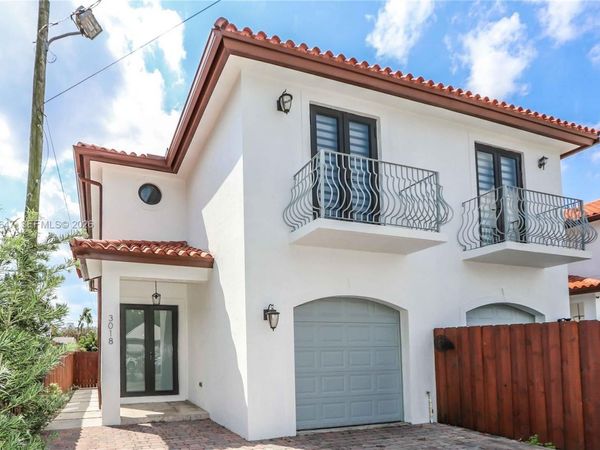 3018 SW 17th St , Miami, FL 33145
