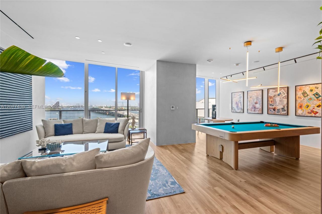1400 Biscayne Blvd , Unit 4203, Miami, FL 33132 Photo