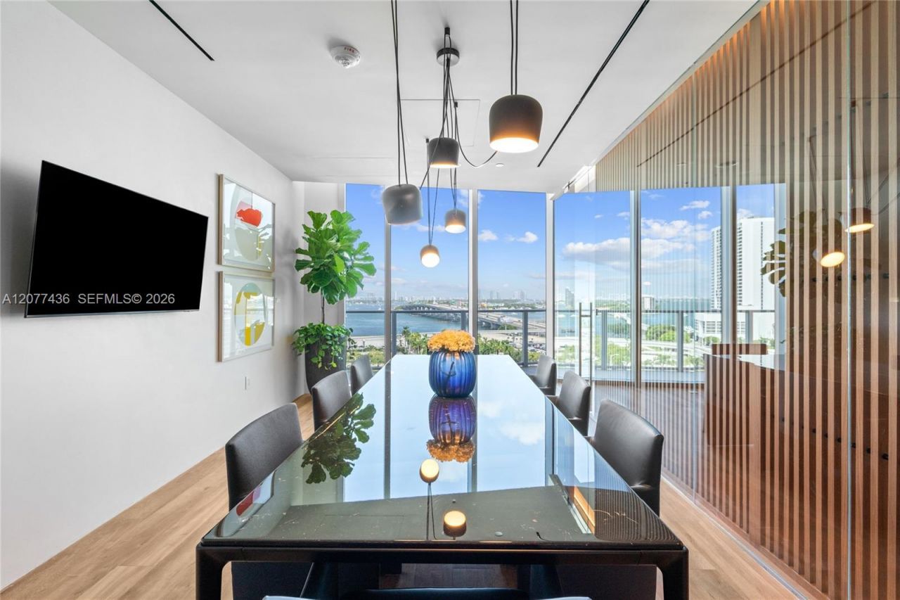 1400 Biscayne Blvd , Unit 4203, Miami, FL 33132 Photo