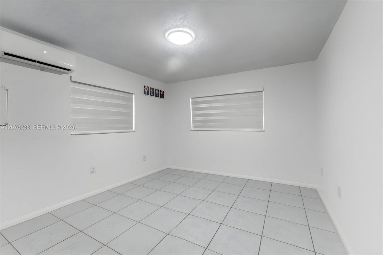 325 SW 122nd Ave, Miami, FL 33184 Photo