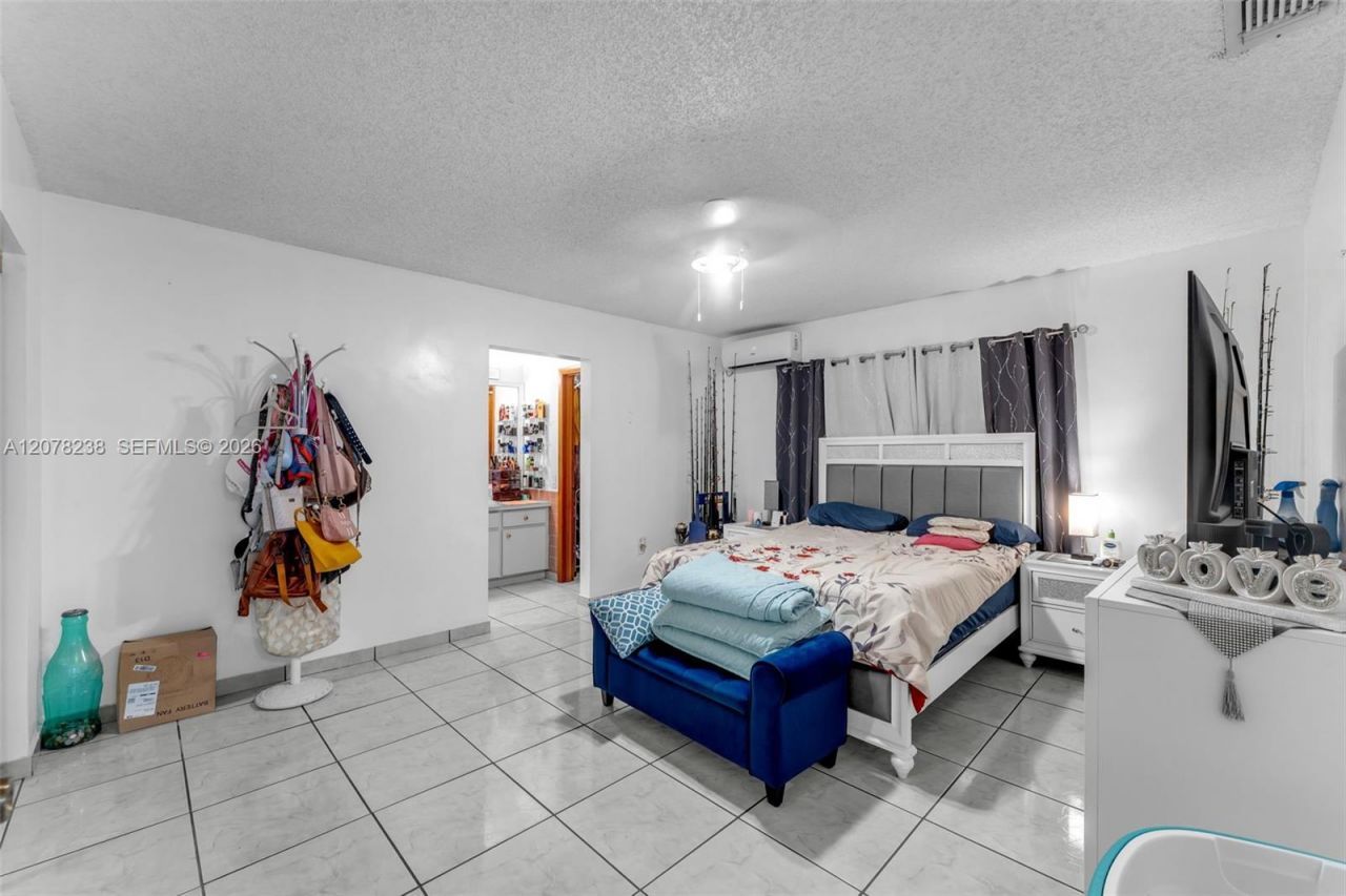 325 SW 122nd Ave, Miami, FL 33184 Photo