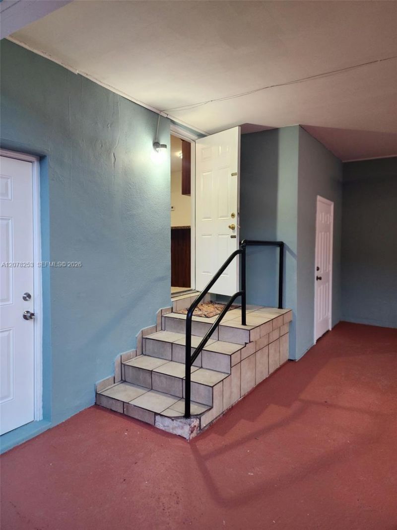 120 NW 18th Ave, Miami, FL 33125 Photo