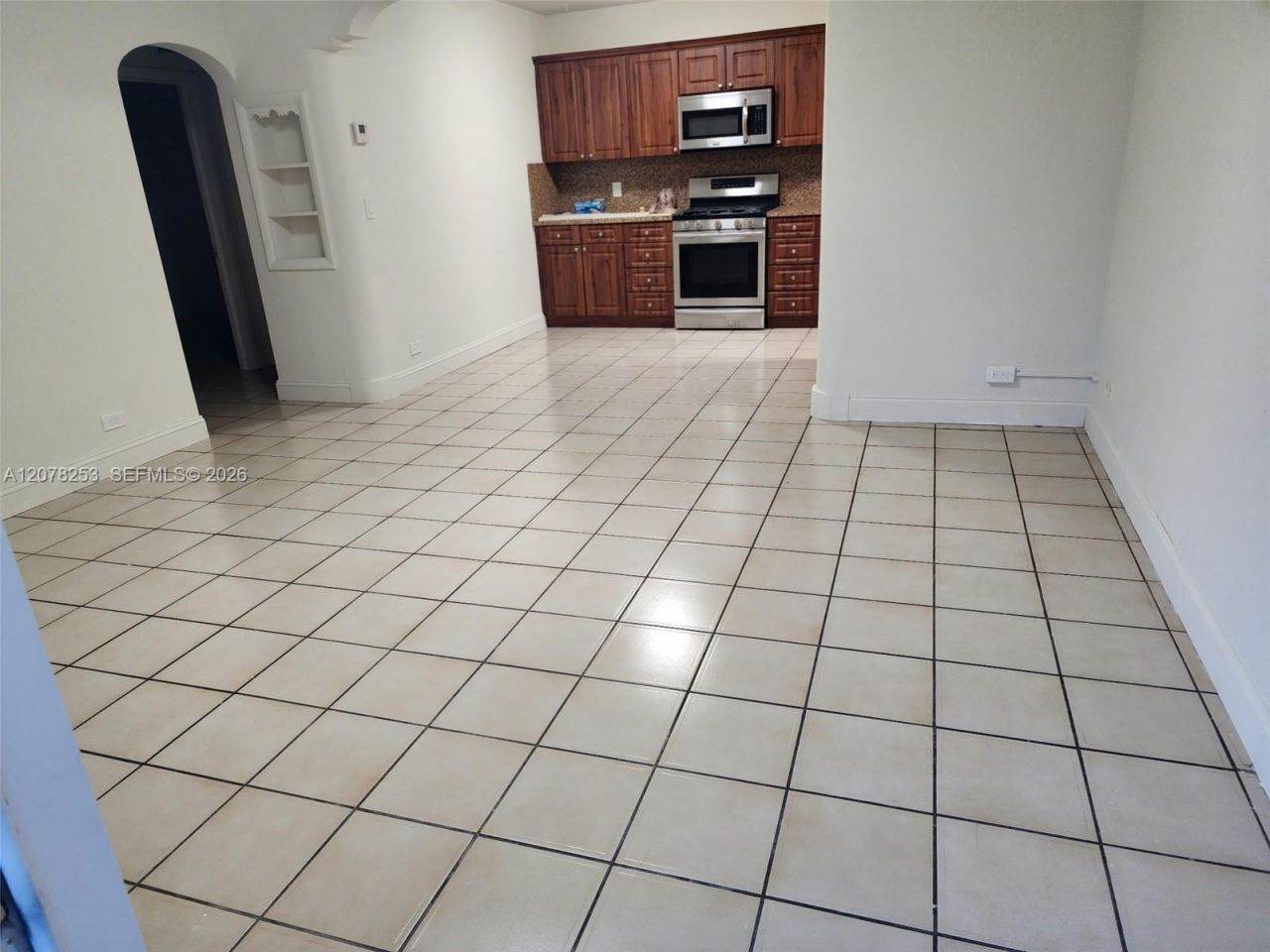 120 NW 18th Ave, Miami, FL 33125 Photo