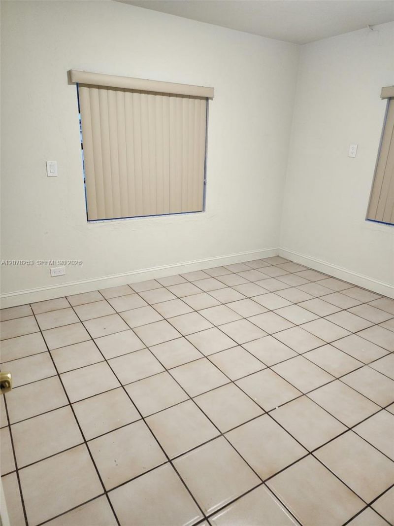 120 NW 18th Ave, Miami, FL 33125 Photo