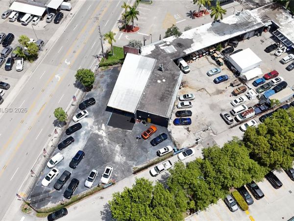 15551 W Dixie Hwy, North Miami Beach, FL 33162