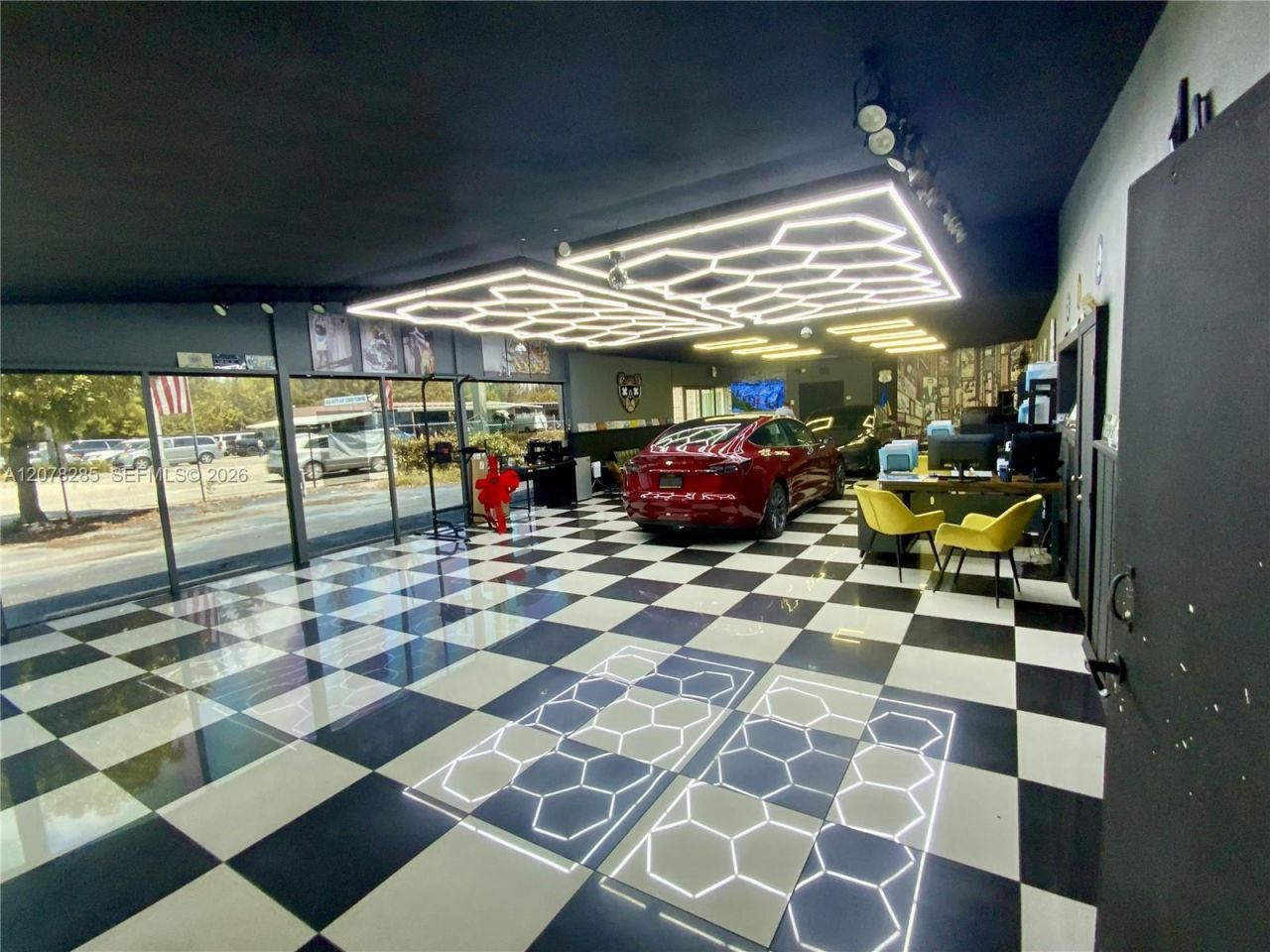 15551 W Dixie Hwy, North Miami Beach, FL 33162 Photo