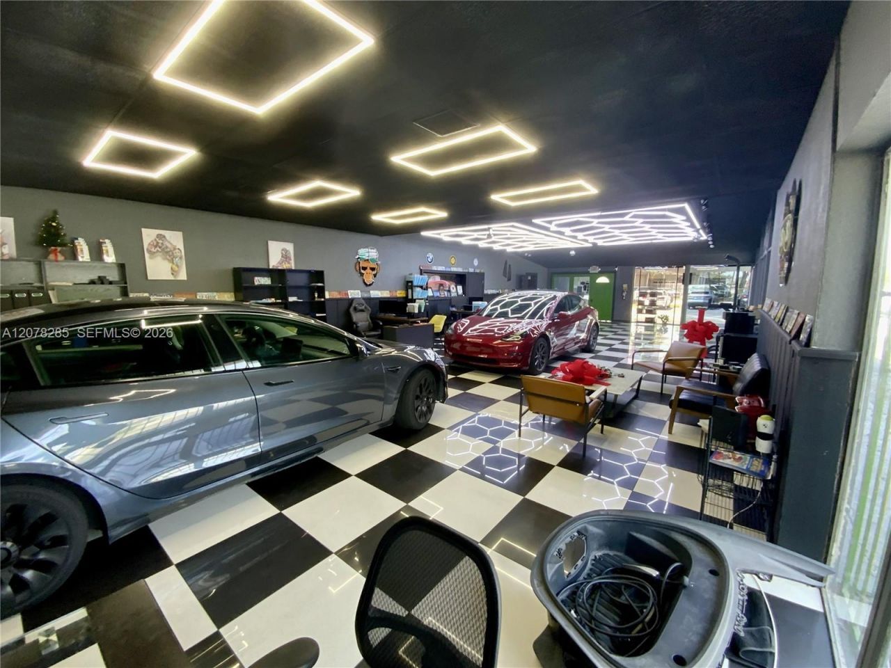 15551 W Dixie Hwy, North Miami Beach, FL 33162 Photo