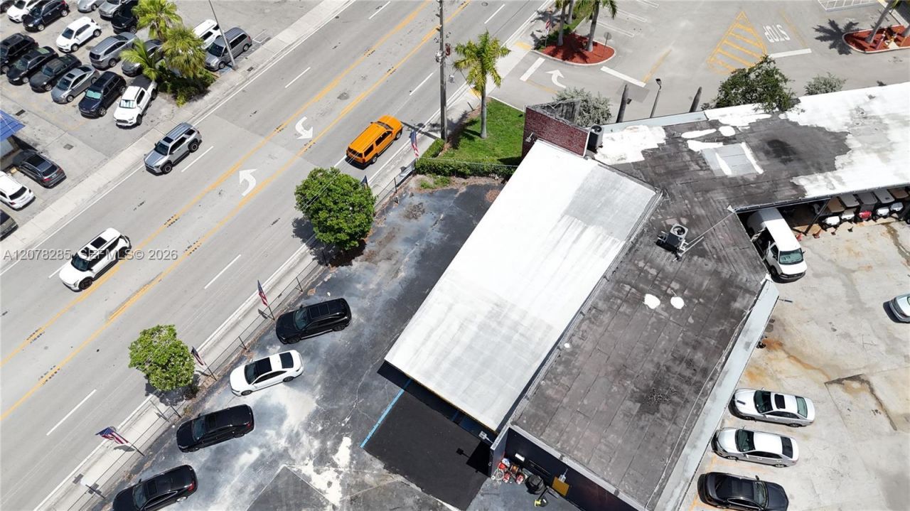 15551 W Dixie Hwy, North Miami Beach, FL 33162 Photo