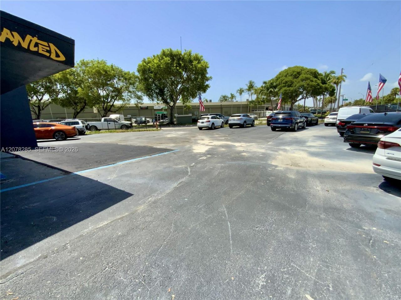 15551 W Dixie Hwy, North Miami Beach, FL 33162 Photo