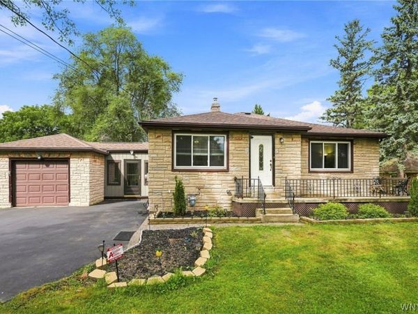 100 Brompton Road, Buffalo, NY 14221
