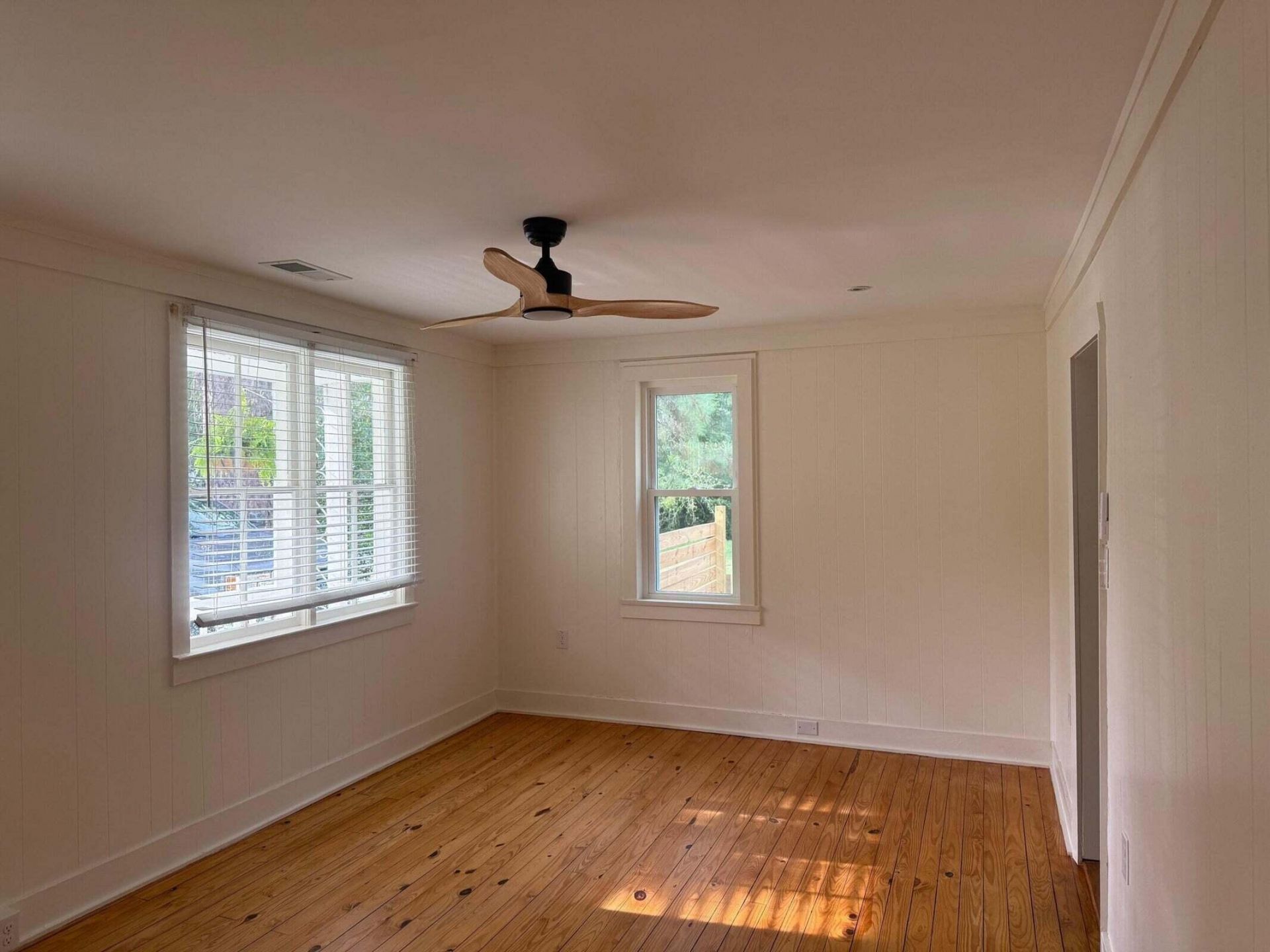 1014 Mamie Street Photo 8
