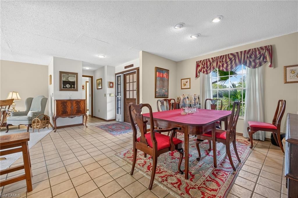 5710 Basswood Ct, Fort Myers, FL 33919 Photo