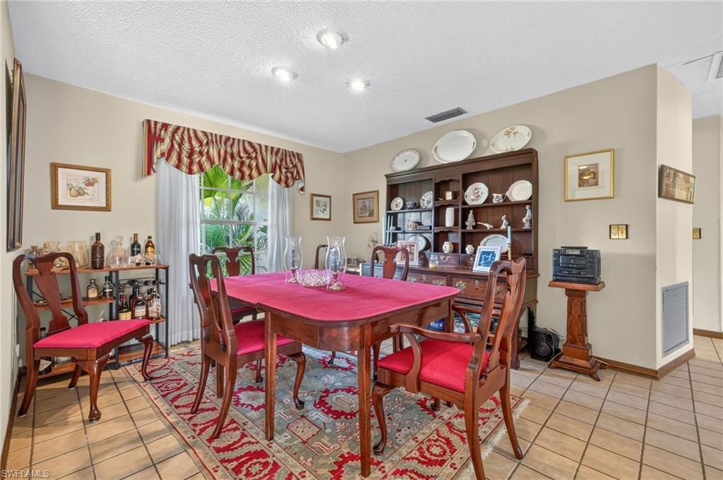 5710 Basswood Ct, Fort Myers, FL 33919 Photo