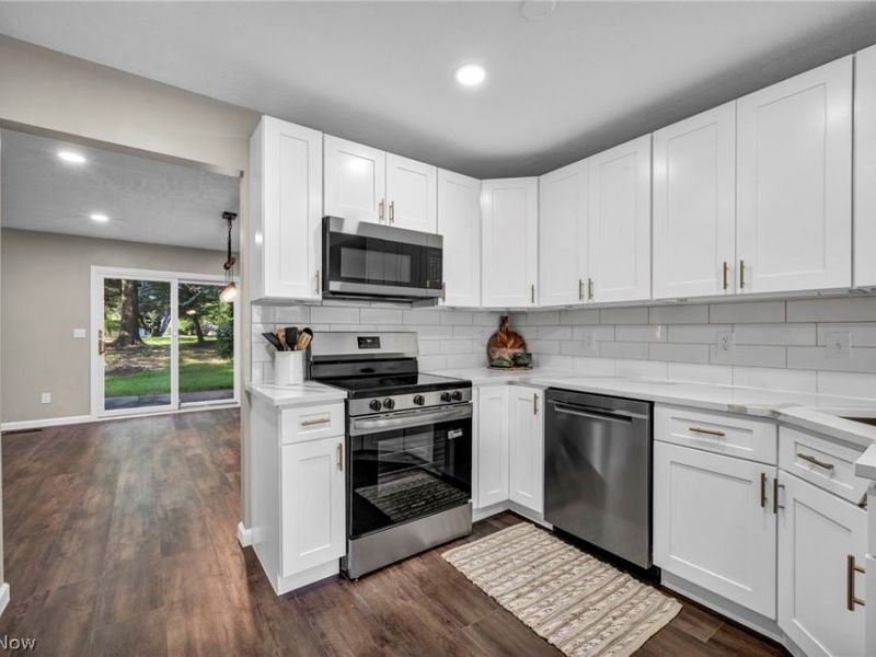 19311 Bradford Court, Strongsville, OH 44149 Photo 8