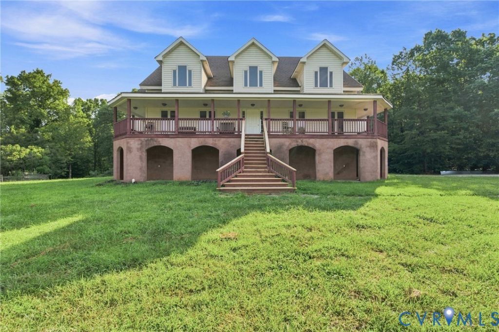327 Rodeo Lane, Dillwyn, VA 23936 Main Photo