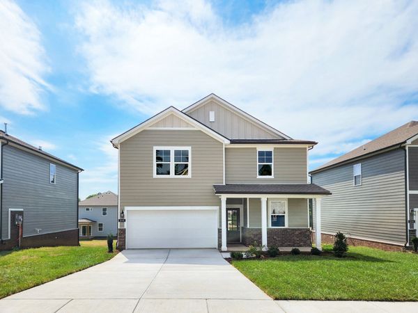 213 East Millbrook Drive , Spring Hill, TN 37174