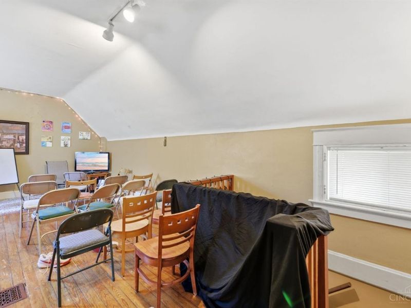 404 Ada Street, Cincinnati, OH 45219 Photo 14