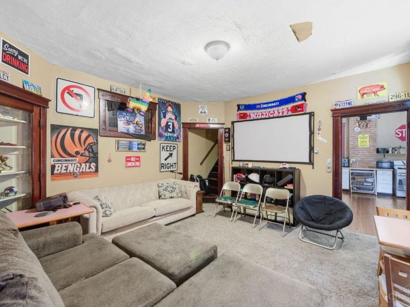 404 Ada Street, Cincinnati, OH 45219 Photo 9