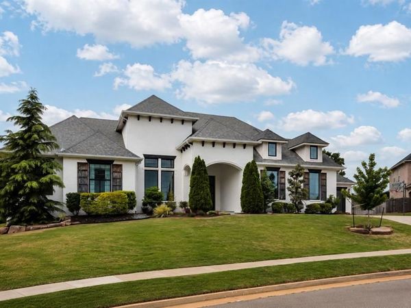1140 Gateway Bridge Road, Edmond, OK 73034
