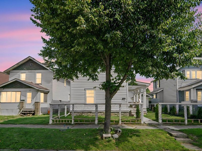 1498 Briarwood Avenue , Columbus, OH 43211 Photo 2