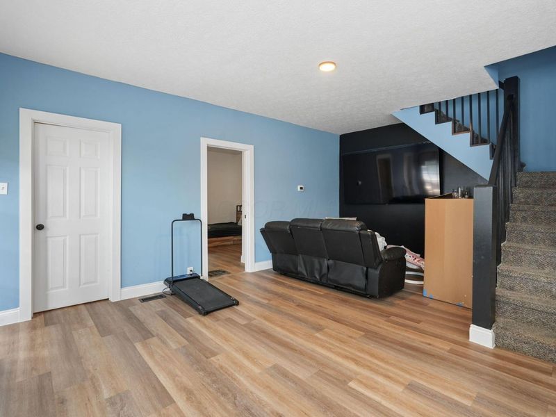 1498 Briarwood Avenue , Columbus, OH 43211 Photo 8