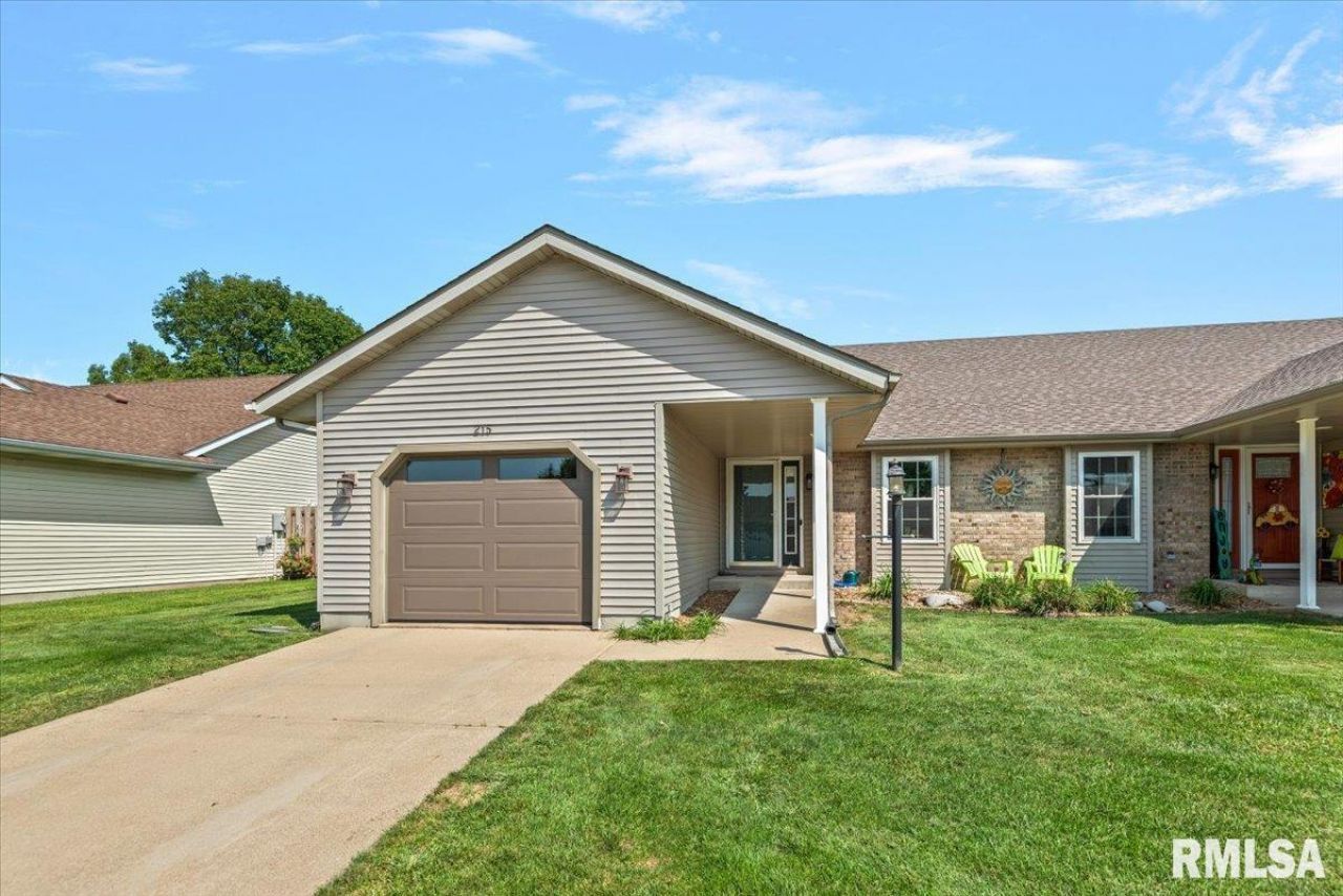 215 Eagle Ridge Drive, Chatham, IL 62629 Main Photo