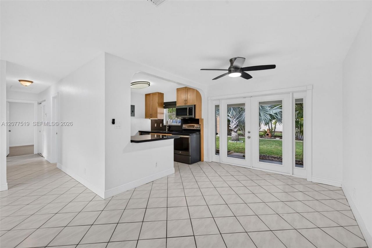 2061 SW 38th Ave, Fort Lauderdale, FL 33312 Photo