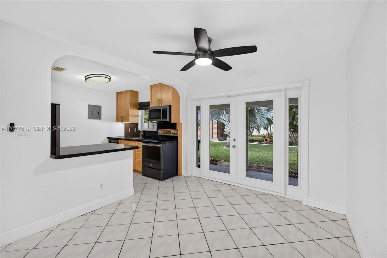 2061 SW 38th Ave, Fort Lauderdale, FL 33312 Photo