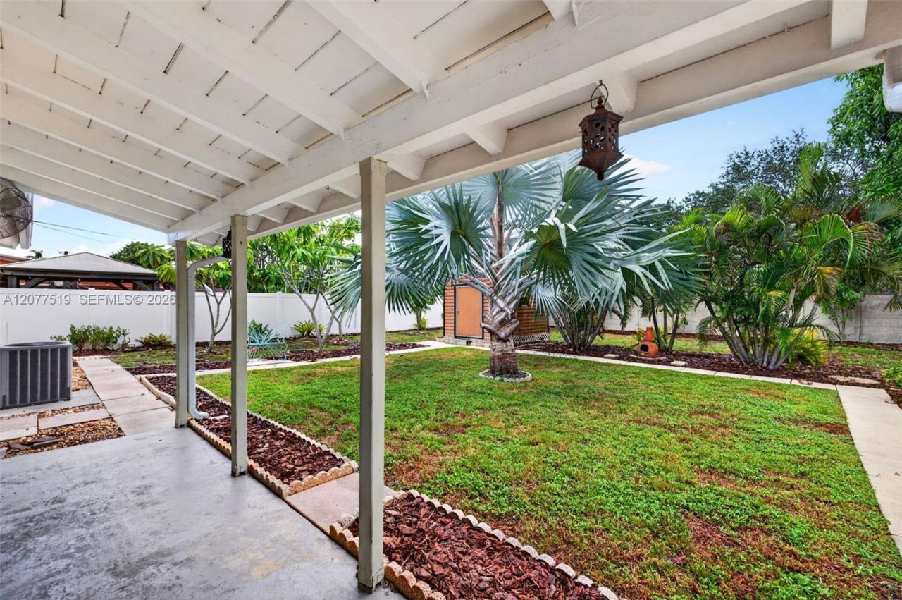 2061 SW 38th Ave, Fort Lauderdale, FL 33312 Photo