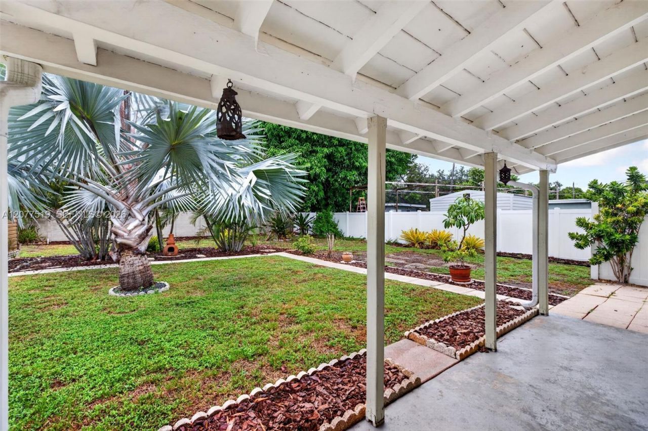 2061 SW 38th Ave, Fort Lauderdale, FL 33312 Photo