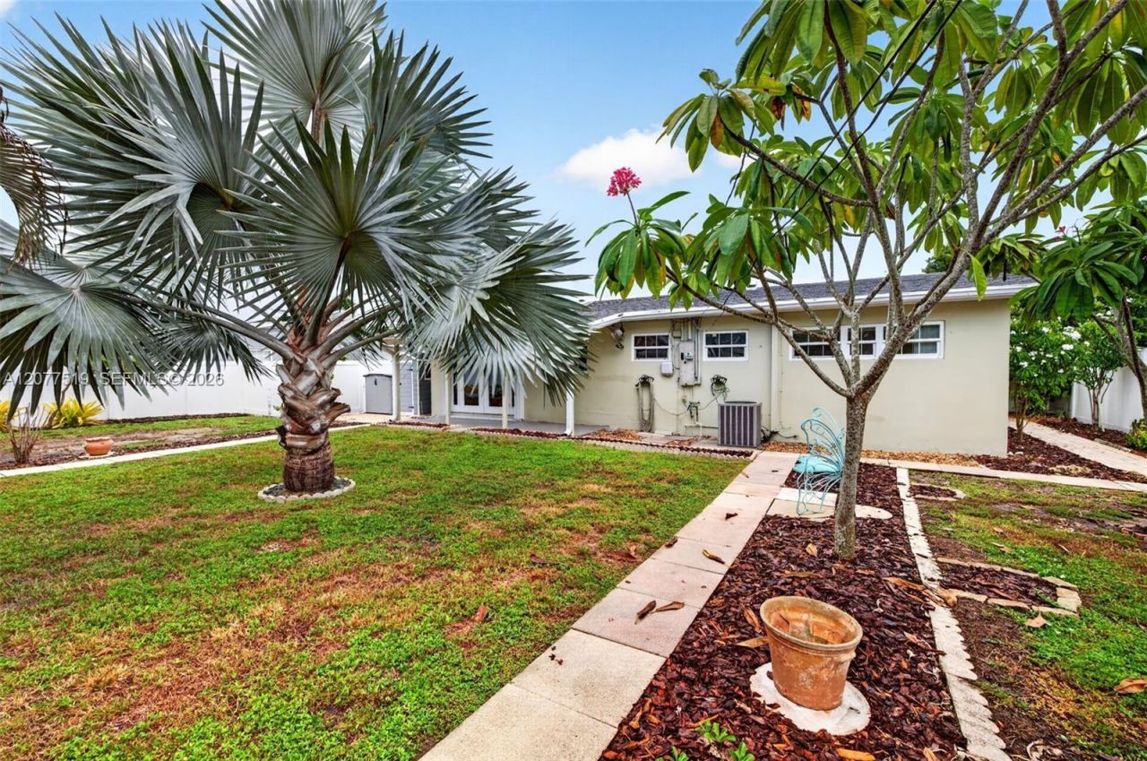 2061 SW 38th Ave, Fort Lauderdale, FL 33312 Photo